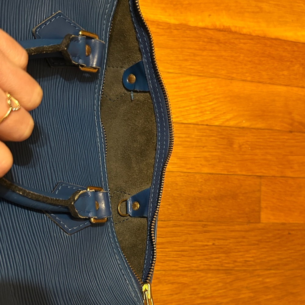 Louis Vuitton Blue Epi Leather Tote - Picture 11 of 16